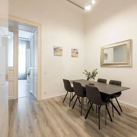 Majestic Dream In The Heart Of Appartement Budapest